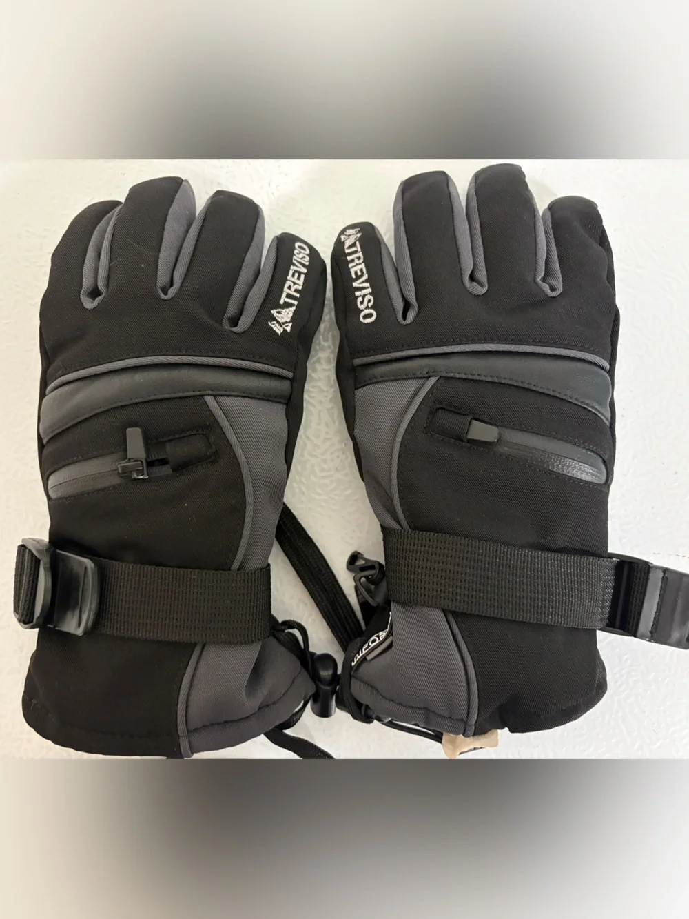 Treviso Black Gray Insulated Youth Ski Gloves size M